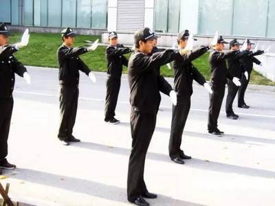 物业车辆停放管理服务及交通指挥手势