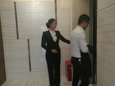 春雨如酥,润物无声︱案场物管人员纪实之客服篇
